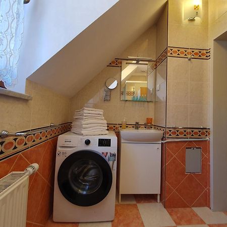 Spacious 2-Bedroom Apartment Zabjak With Ac Tour As Ljubljana Eksteriør billede